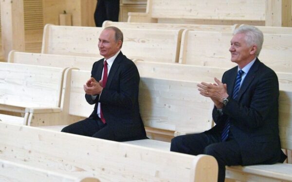 Приближенные Путину миллиардеры с начала года потеряли $32 млрд — Bloomberg Приближенные Путину миллиардеры с начала года потеряли $32 млрд — Bloomberg