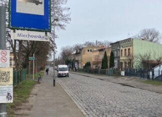 В Польше группа подростков избила водителя-украинца из-за замечания