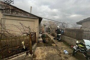 Из-за электрокамина: в страшном пожаре под Одессой погиб двухлетний ребенок, еще один пострадал Из-за электрокамина: в страшном пожаре под Одессой погиб двухлетний ребенок, еще один пострадал