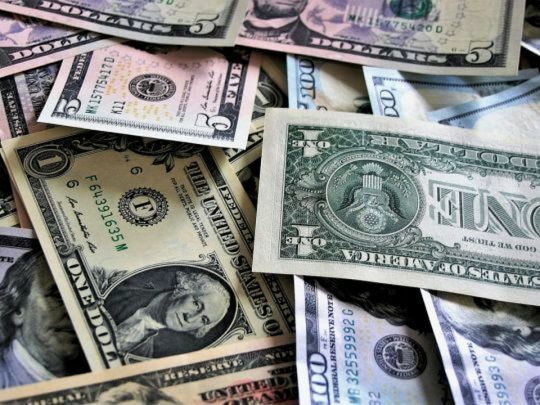 Курс долара до кінця листопада може зрости: яким він буде