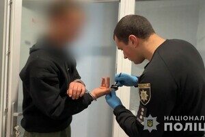 Молодой парень за деньги поджог на территории Одесской области девять зданий