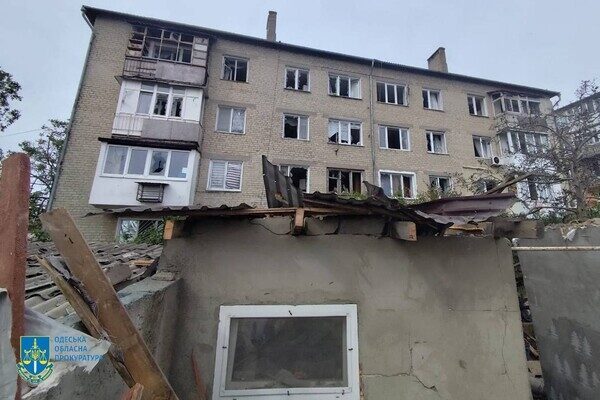 Дроновый удар по Одесской области: есть пострадавшие и повреждения домов Дроновый удар по Одесской области: есть пострадавшие и повреждения домов