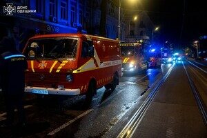 В центре Одессы горел дом на Преображенской: подробности от спасателей В центре Одессы горел дом на Преображенской: подробности от спасателей