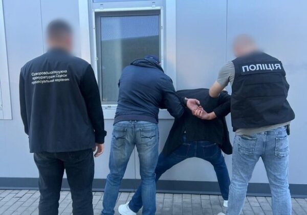 Житель Одесского района обещал мужчине формальное трудоустройство в армию Житель Одесского района обещал мужчине формальное трудоустройство в армию