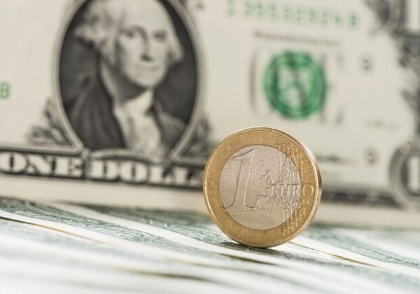 Курс валют в Украине 12 мая 2025 года: сколько стоит доллар и евро Курс валют в Украине 12 мая 2025 года: сколько стоит доллар и евро