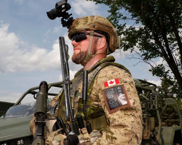 Оборонная стратегия Канады: от зависимости к самостоятельности Оборонная стратегия Канады: от зависимости к самостоятельности