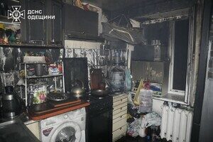 В Одессе из-за замыкания кондиционера вспыхнул пожар в квартире В Одессе из-за замыкания кондиционера вспыхнул пожар в квартире