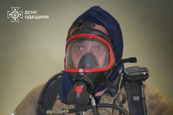 Ночью в Одесском районе горел ЖК "7 Небо": подробности пожара Ночью в Одесском районе горел ЖК "7 Небо": подробности пожара