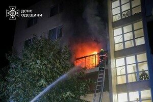 Ночью в Одесском районе горел ЖК "7 Небо": подробности пожара Ночью в Одесском районе горел ЖК "7 Небо": подробности пожара