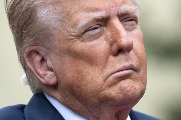 Трамп допускает возможность баллотироваться на третий срок Трамп допускает возможность баллотироваться на третий срок